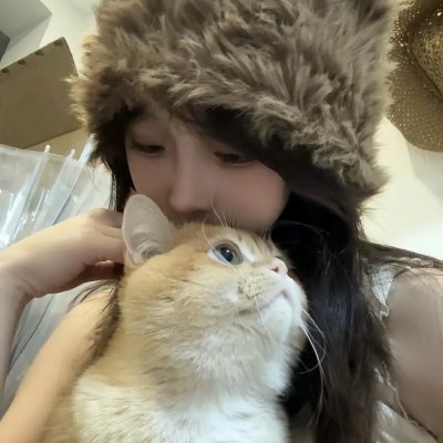 绿林艳妹封面
